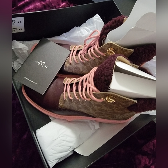 COACH Lorimer Bootie - Picture 2 of 10